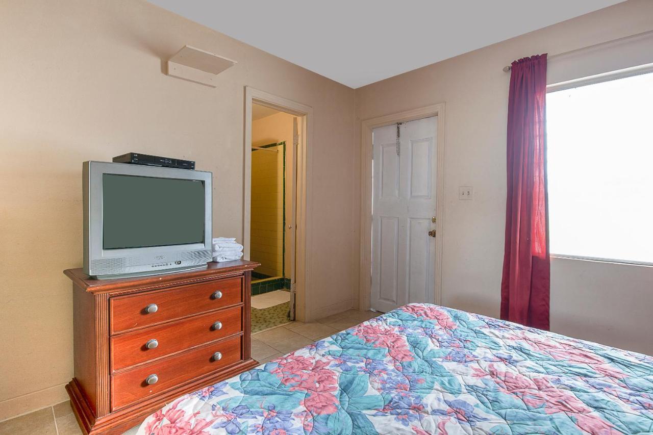 Hotel O Near Fanning Springs State Park Us Hwy 98 Old Town Buitenkant foto