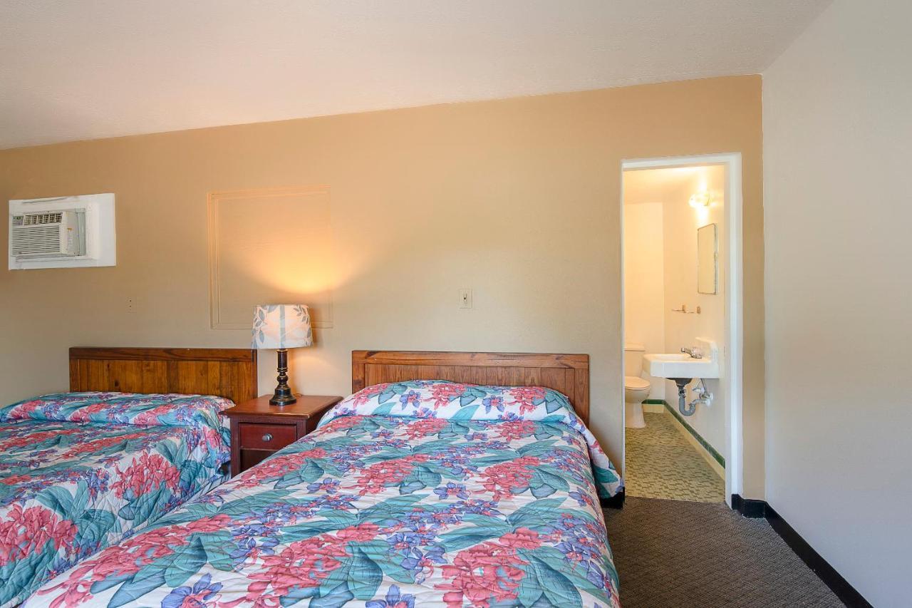 Hotel O Near Fanning Springs State Park Us Hwy 98 Old Town Buitenkant foto